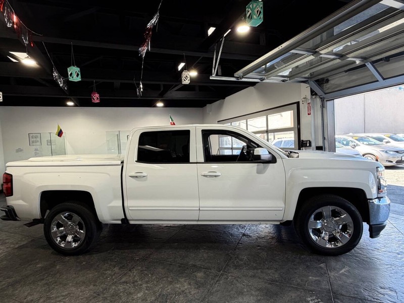 Chevrolet Silverado 1500 Vehicle Full-screen Gallery Image 47