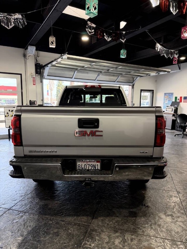 GMC Sierra 1500 Vehicle Full-screen Gallery Image 24