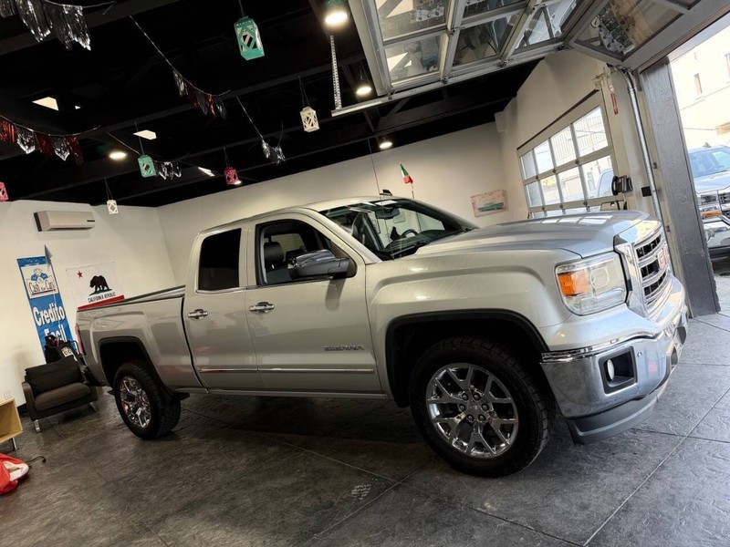 GMC Sierra 1500 Vehicle Full-screen Gallery Image 10