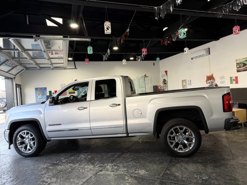 GMC Sierra 1500 Vehicle Full-screen Gallery Image 41
