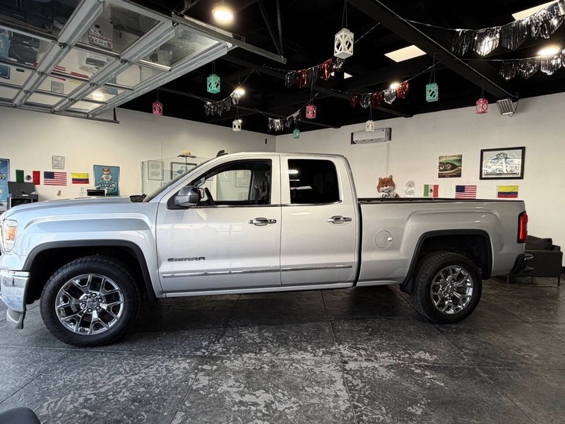 GMC Sierra 1500 Vehicle Full-screen Gallery Image 47