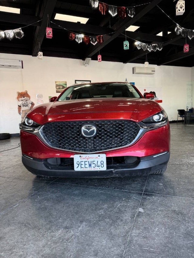 Mazda CX-30 Vehicle Full-screen Gallery Image 05