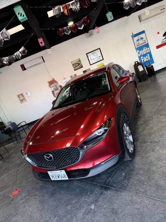 Mazda CX-30 Vehicle Full-screen Gallery Image 09