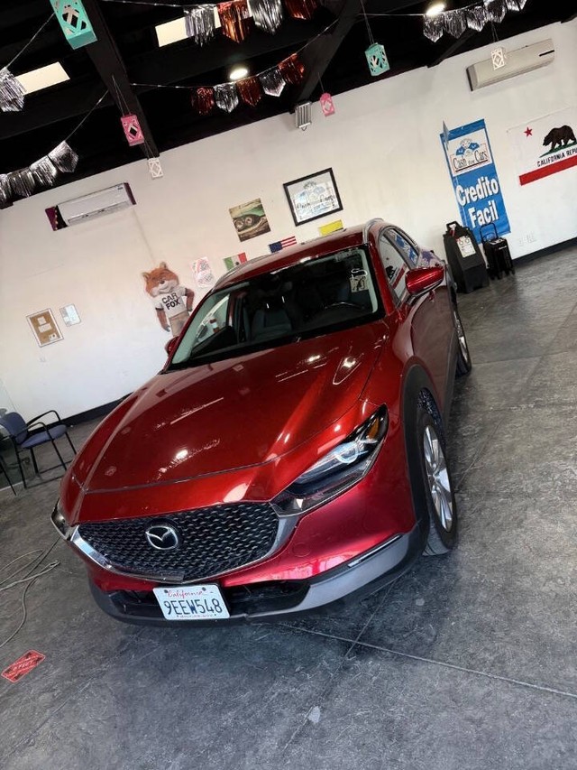 Mazda CX-30 Vehicle Full-screen Gallery Image 10