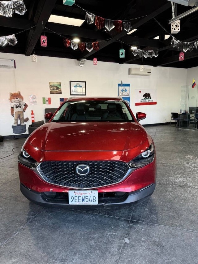 Mazda CX-30 Vehicle Full-screen Gallery Image 11