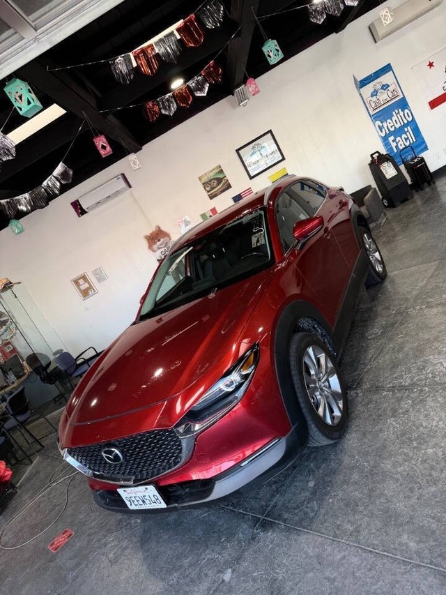 Mazda CX-30 Vehicle Full-screen Gallery Image 13