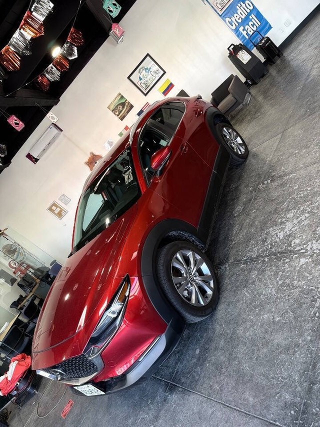 Mazda CX-30 Vehicle Full-screen Gallery Image 19