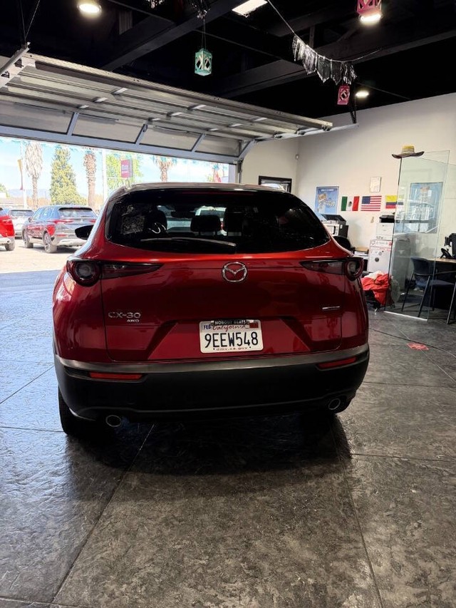 Mazda CX-30 Vehicle Full-screen Gallery Image 33