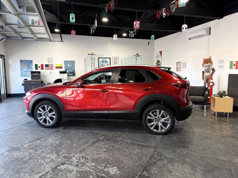 Mazda CX-30 Vehicle Full-screen Gallery Image 25