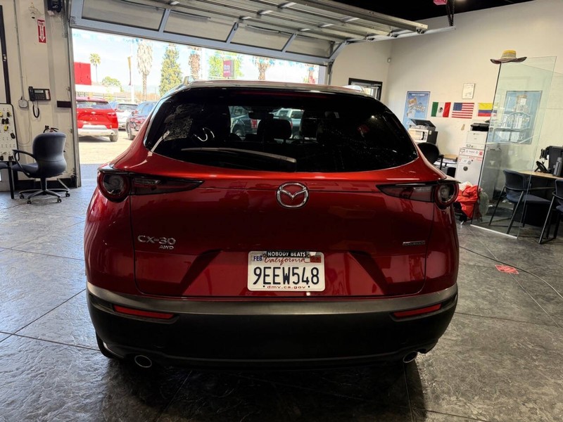 Mazda CX-30 Vehicle Full-screen Gallery Image 41