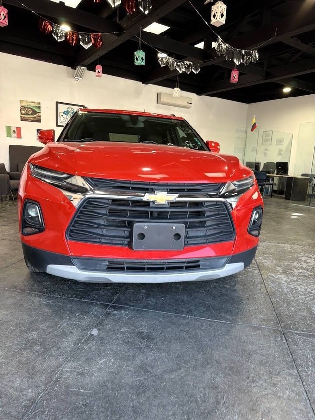 Chevrolet Blazer Vehicle Full-screen Gallery Image 02