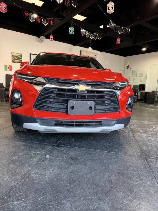 Chevrolet Blazer Vehicle Full-screen Gallery Image 03