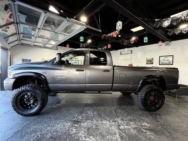 Dodge Ram 2500 Vehicle Full-screen Gallery Image 17