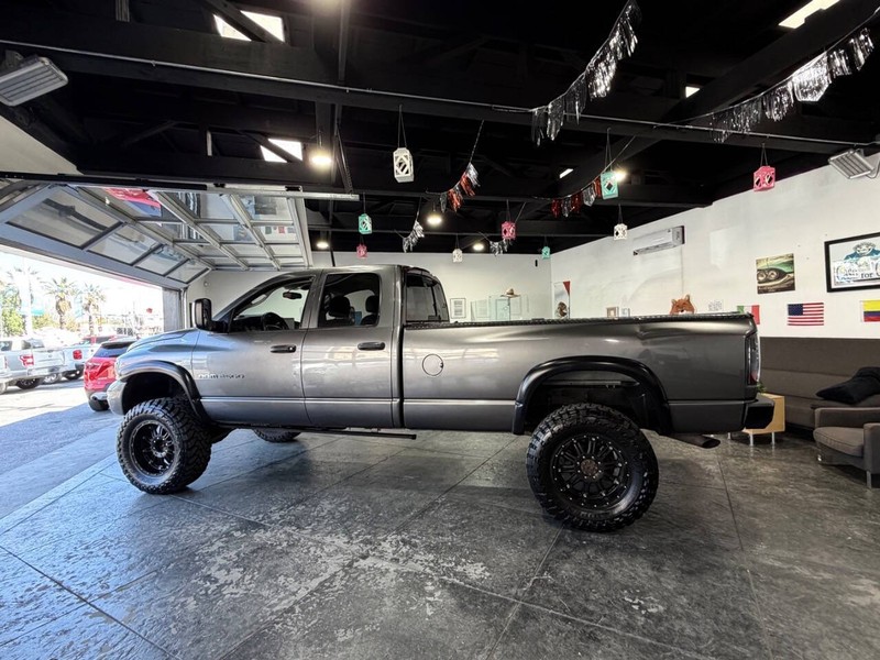 Dodge Ram 2500 Vehicle Full-screen Gallery Image 19