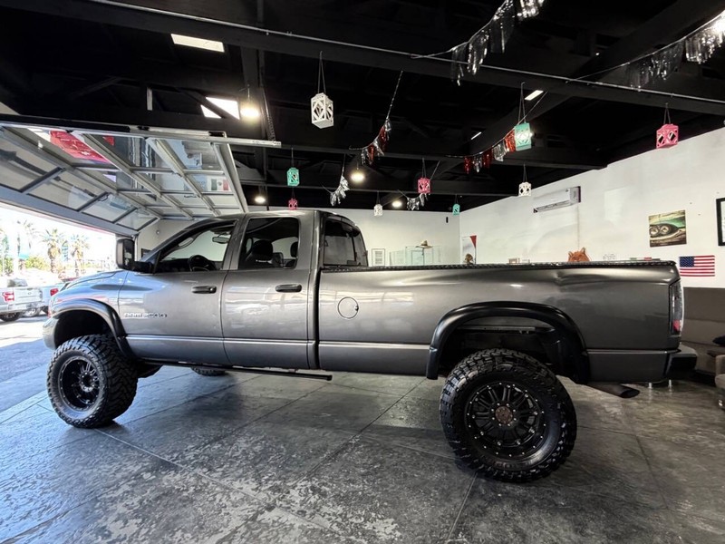 Dodge Ram 2500 Vehicle Full-screen Gallery Image 22