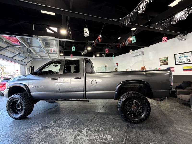 Dodge Ram 2500 Vehicle Full-screen Gallery Image 23