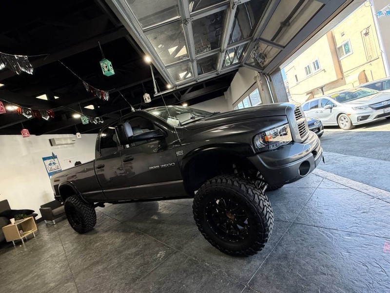 Dodge Ram 2500 Vehicle Full-screen Gallery Image 39