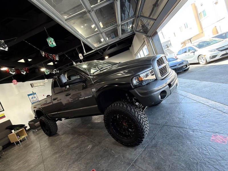 Dodge Ram 2500 Vehicle Full-screen Gallery Image 43