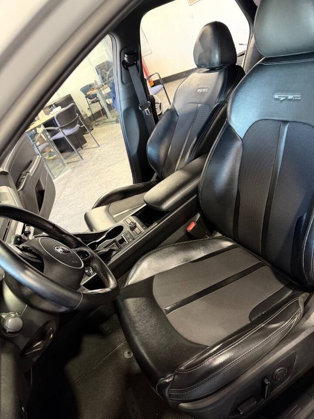 Kia K5 Vehicle Full-screen Gallery Image 50