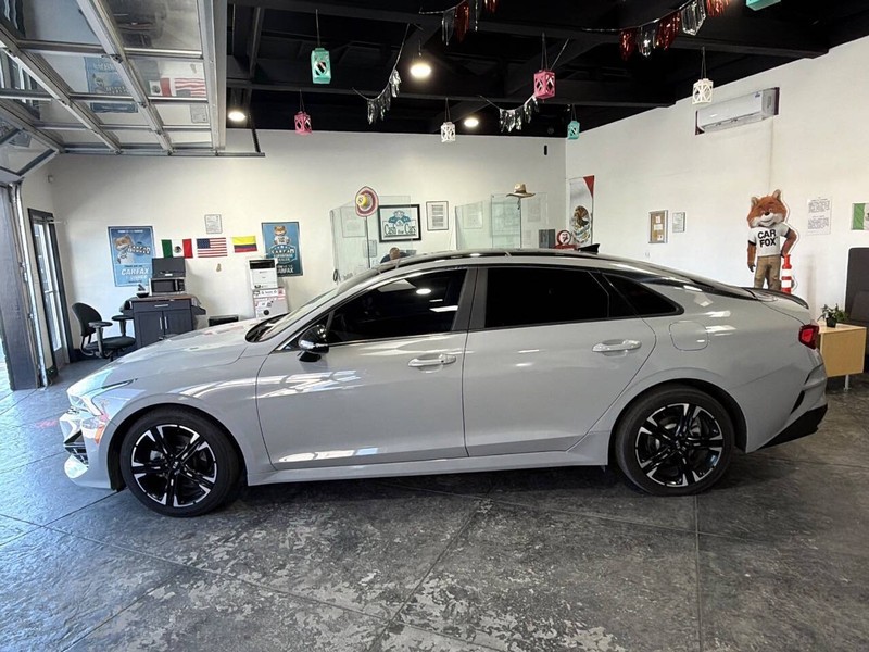 Kia K5 Vehicle Full-screen Gallery Image 18