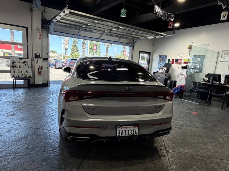 Kia K5 Vehicle Full-screen Gallery Image 36