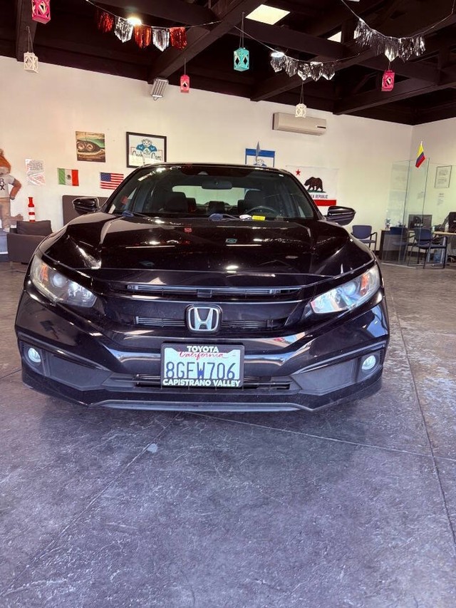 Honda Civic Sedan Vehicle Full-screen Gallery Image 05