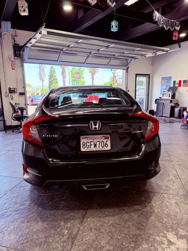 Honda Civic Sedan Vehicle Full-screen Gallery Image 33