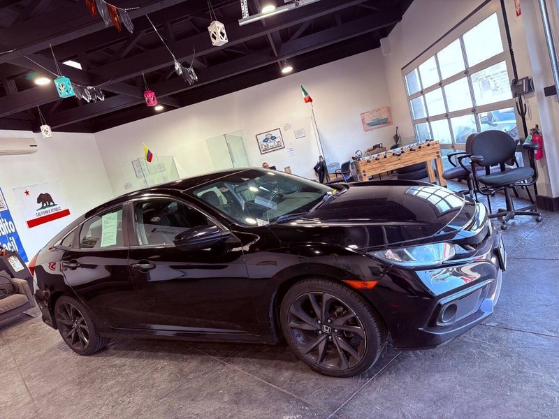Honda Civic Sedan Vehicle Full-screen Gallery Image 45