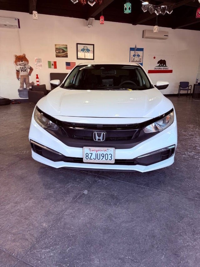 Honda Civic Sedan Vehicle Full-screen Gallery Image 03