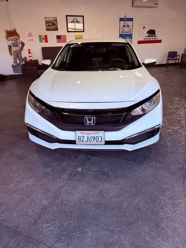 Honda Civic Sedan Vehicle Full-screen Gallery Image 04