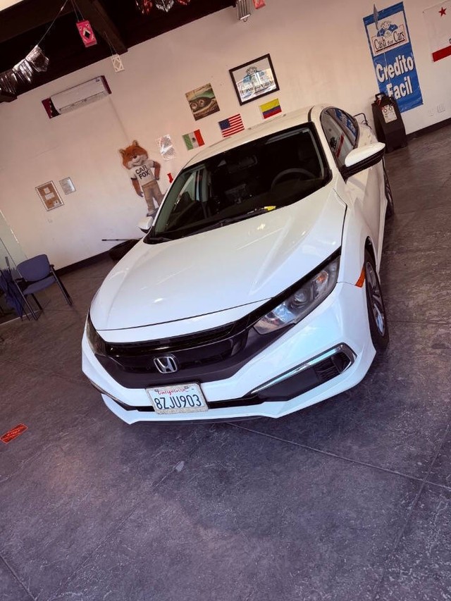 Honda Civic Sedan Vehicle Full-screen Gallery Image 08