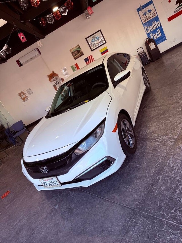 Honda Civic Sedan Vehicle Full-screen Gallery Image 12