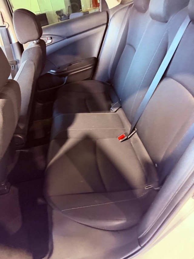 Honda Civic Sedan Vehicle Full-screen Gallery Image 49