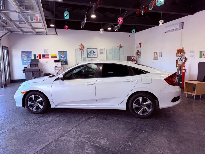 Honda Civic Sedan Vehicle Full-screen Gallery Image 13