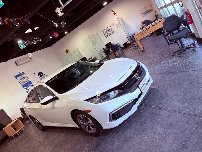 Honda Civic Sedan Vehicle Full-screen Gallery Image 42