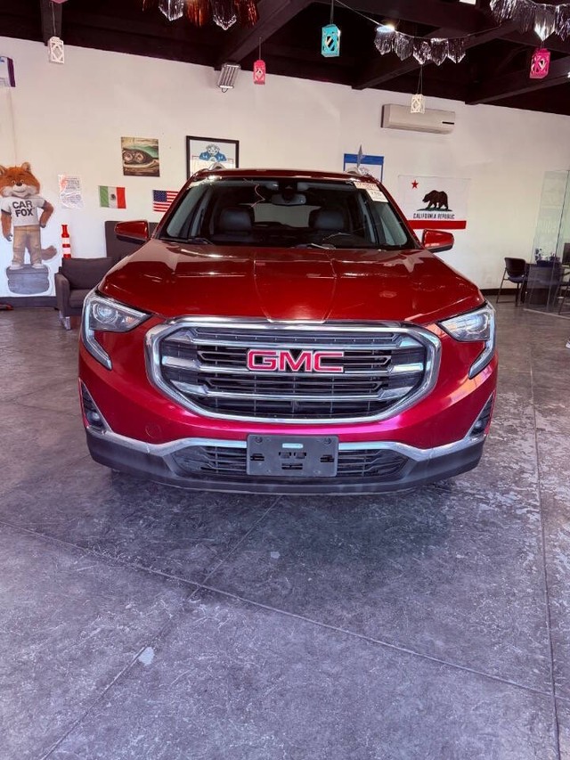 GMC Terrain Vehicle Full-screen Gallery Image 03