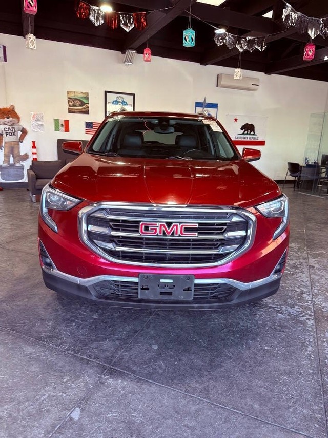 GMC Terrain Vehicle Full-screen Gallery Image 04