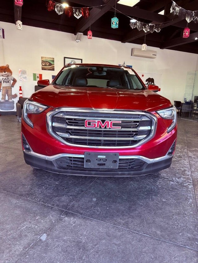 GMC Terrain Vehicle Full-screen Gallery Image 05