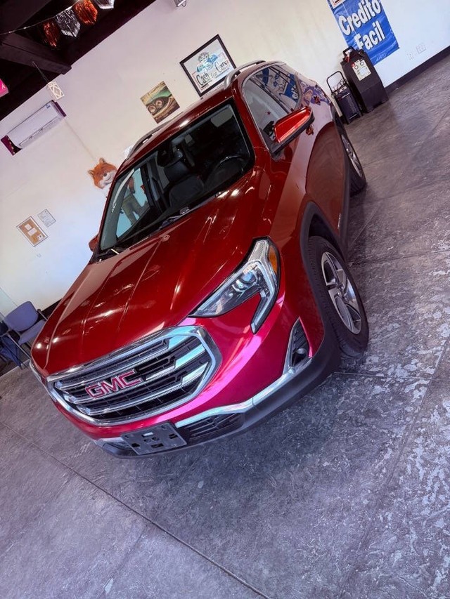 GMC Terrain Vehicle Full-screen Gallery Image 08