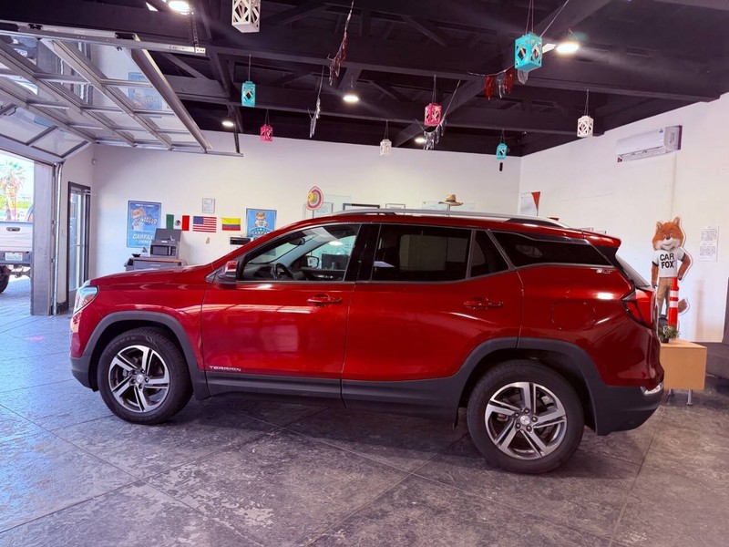 GMC Terrain Vehicle Full-screen Gallery Image 21