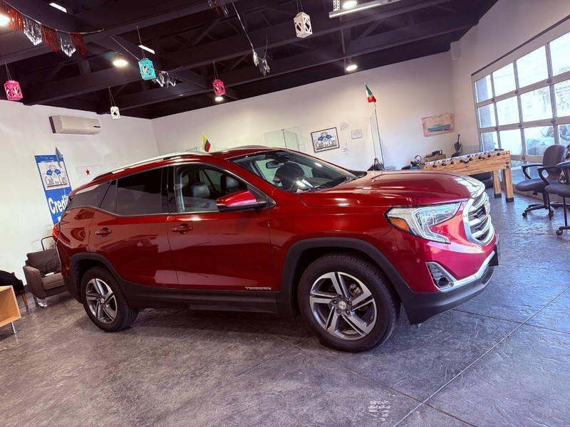 GMC Terrain Vehicle Full-screen Gallery Image 45