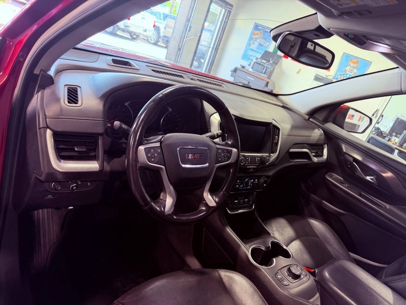 GMC Terrain Vehicle Full-screen Gallery Image 49