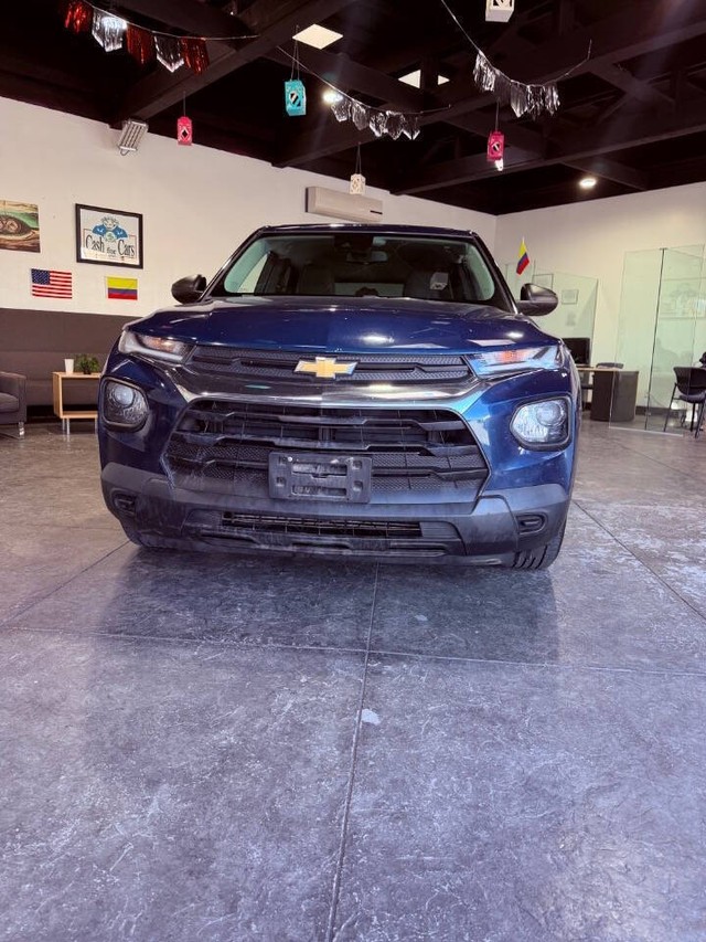 Chevrolet Trailblazer Vehicle Full-screen Gallery Image 03