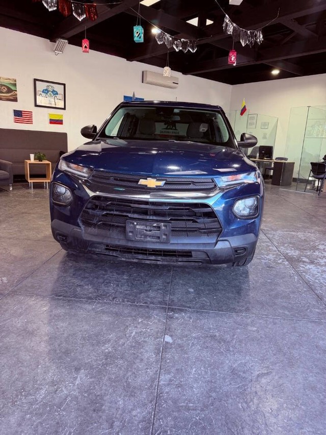 Chevrolet Trailblazer Vehicle Full-screen Gallery Image 04