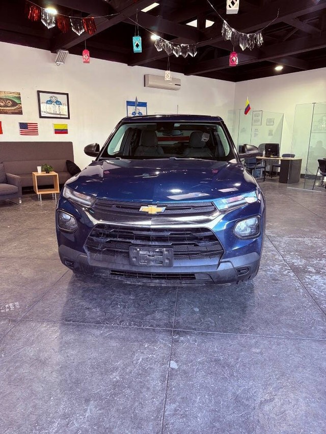 Chevrolet Trailblazer Vehicle Full-screen Gallery Image 09
