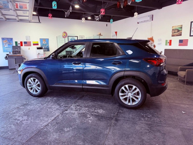 Chevrolet Trailblazer Vehicle Full-screen Gallery Image 18