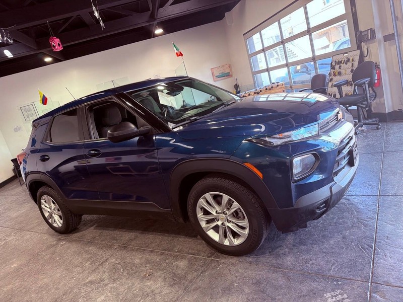 Chevrolet Trailblazer Vehicle Full-screen Gallery Image 24