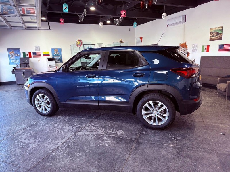 Chevrolet Trailblazer Vehicle Full-screen Gallery Image 25