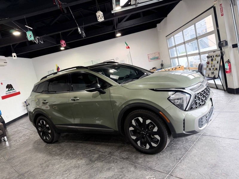 Kia Sportage Plug-In Hybrid Vehicle Full-screen Gallery Image 41