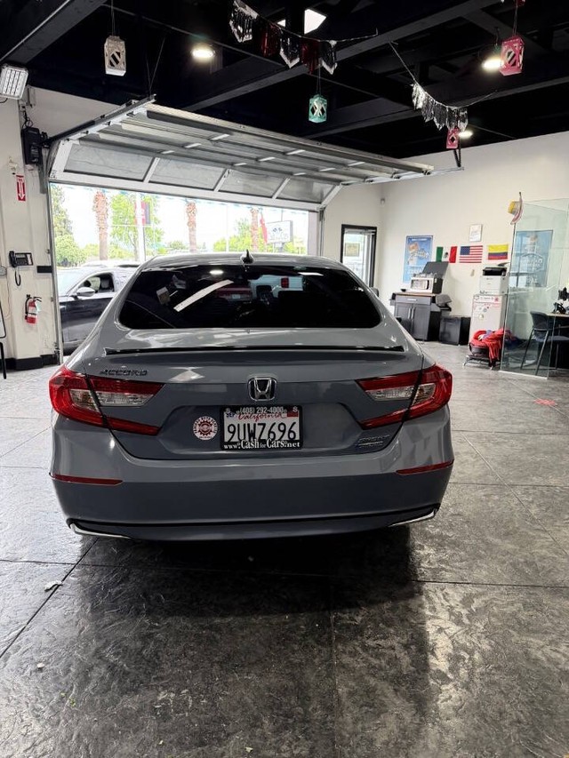 Honda Accord Hybrid Vehicle Full-screen Gallery Image 25